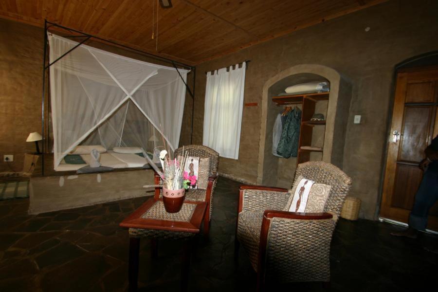 Fort Sesfontein Lodge & Safaris Luaran gambar